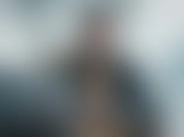 围绕7×18小时专业客服团队，实时响应问题。，今年会持续打磨更优质的服务。 - 今年会
